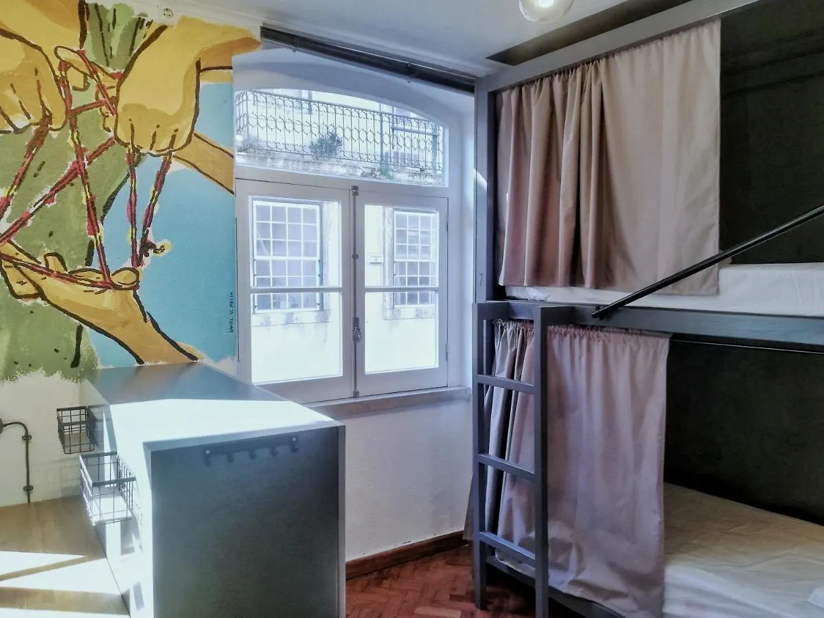 Draft Hostel & Rooms Lisbon