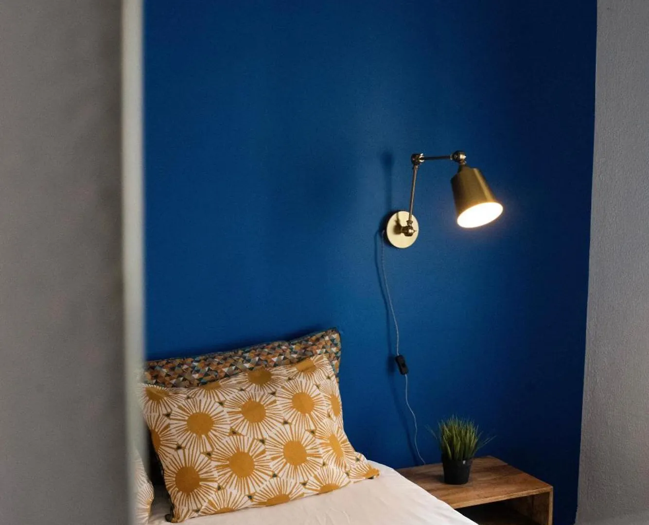 Draft Hostel & Rooms Lisbon Portugal