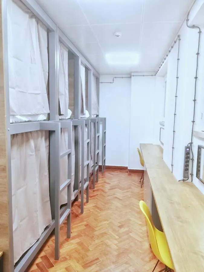 Draft Hostel & Rooms Lisbon