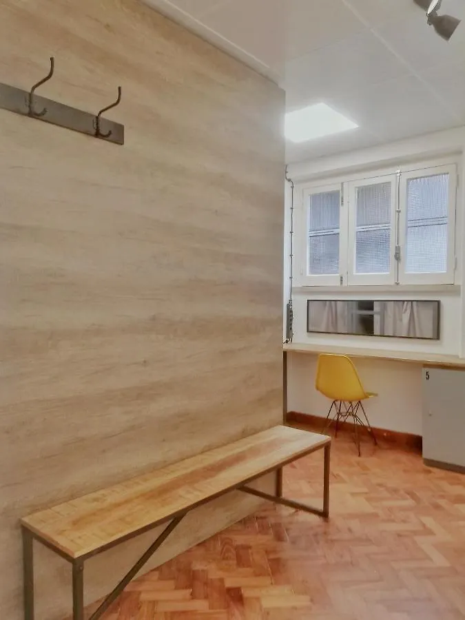 Draft Hostel & Rooms Lisbon